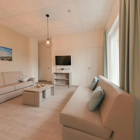 New Holiday For 7 People (adults Only) Dom wakacyjny