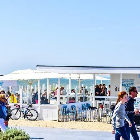 Hébergement de vacances New Holiday For 7 People (adults Only) Nieuport